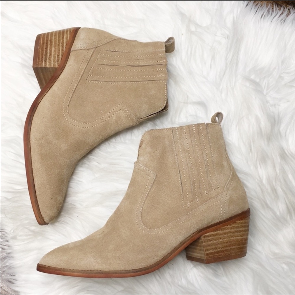 Steve Madden Bounty Suede Booties
